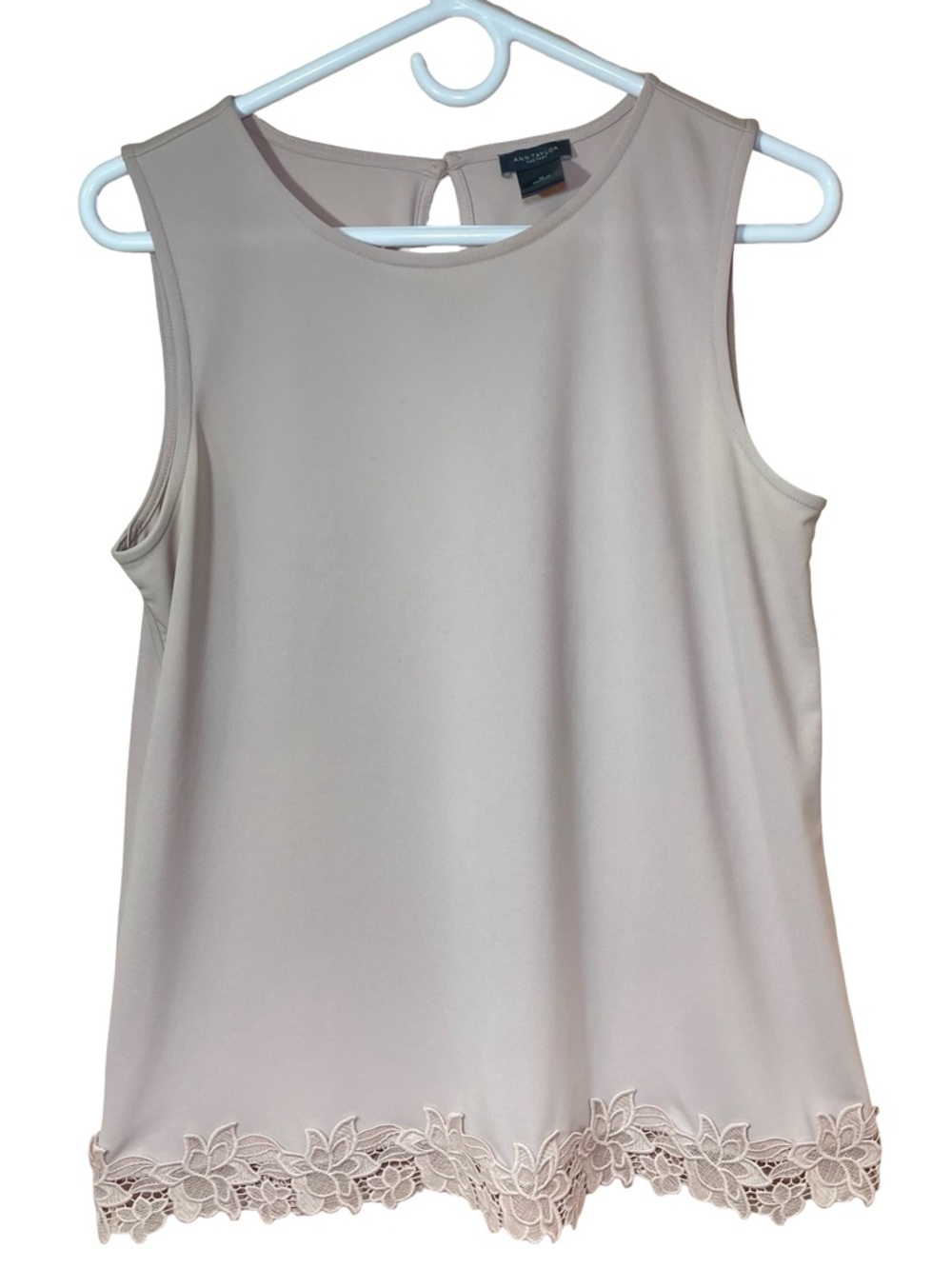 Ann Taylor Factory Sleeveless Lace-Hem Shell Top in Light Taupe